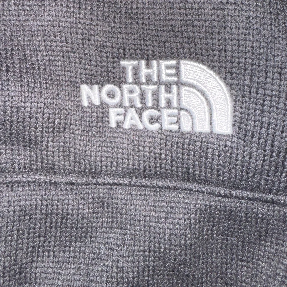 The North Face Men's Black Half-Zip Fleece Pullover